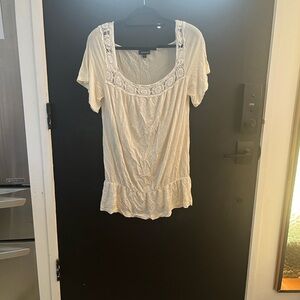 bebe Cream Lace Accent Short Sleeve Top
